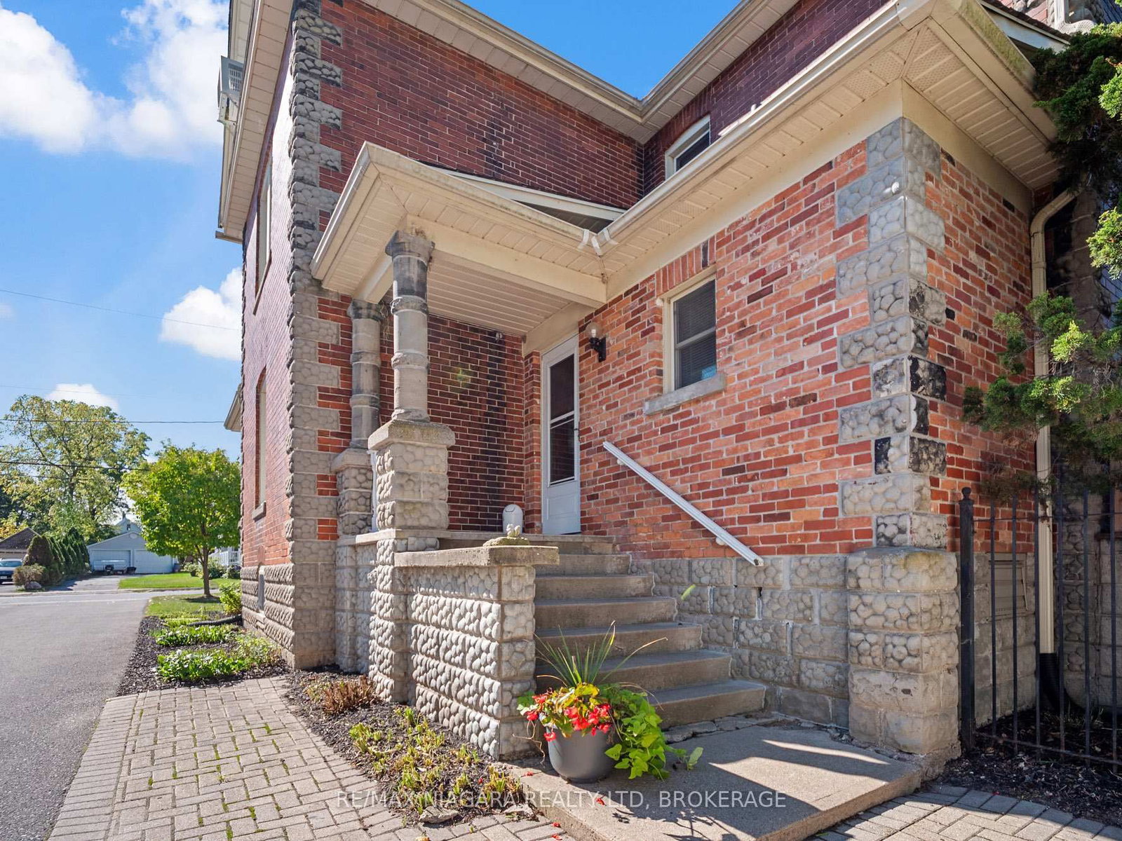 18 Emerick Ave, Fort Erie — 7